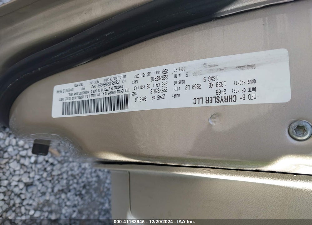 2009 CHRYSLER TOWN & COUNTRY TOURING VIN: 2A8HR54129R606002