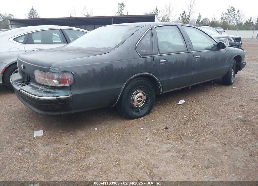 1996 CHEVROLET CAPRICE / IMPALA CLASSIC SS VIN: 1G1BL52PXTR162833