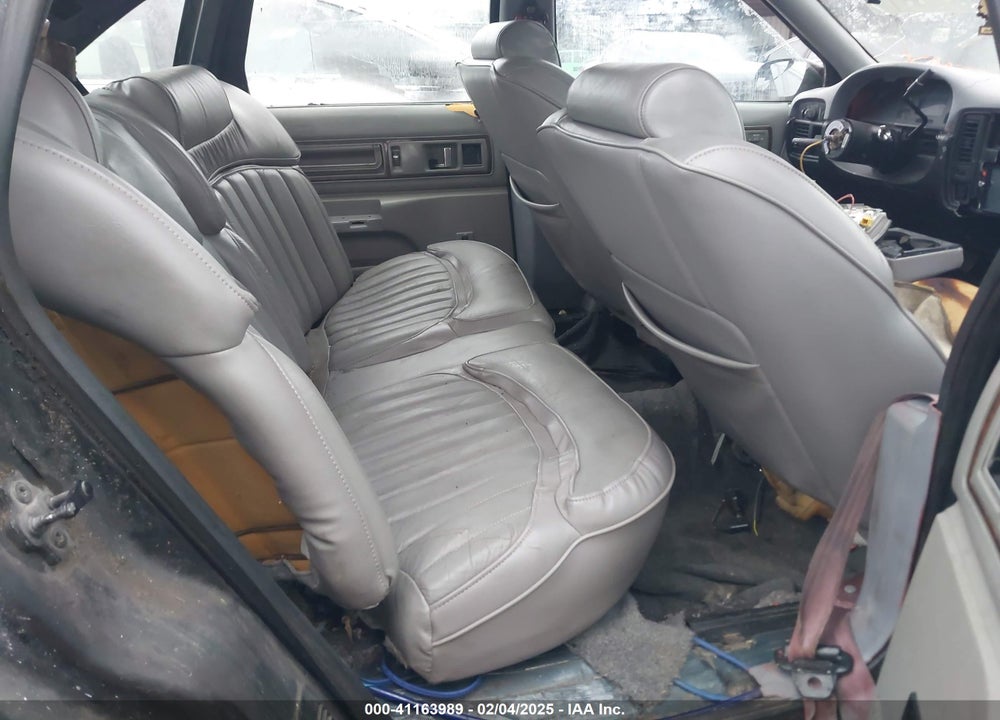1996 CHEVROLET CAPRICE / IMPALA CLASSIC SS VIN: 1G1BL52PXTR162833