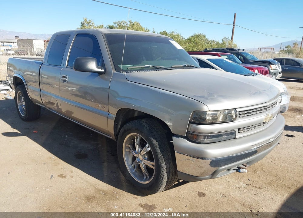 2000 CHEVROLET SILVERADO 1500 VIN: 2GCEK19V2Y1406060