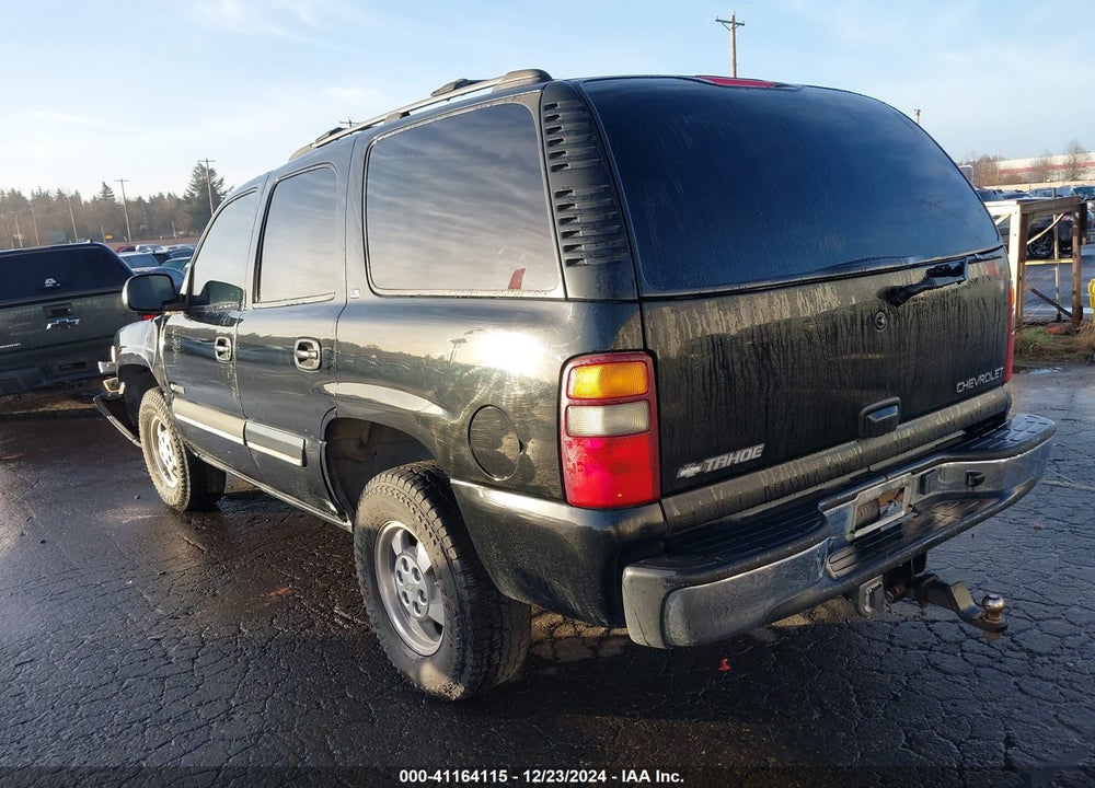 2001 CHEVROLET TAHOE LS VIN: 1GNEC13T71R176136