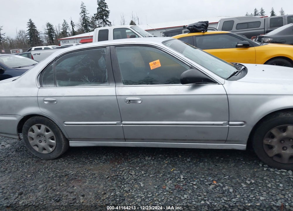 1998 HONDA CIVIC LX VIN: 1HGEJ6677WL018370
