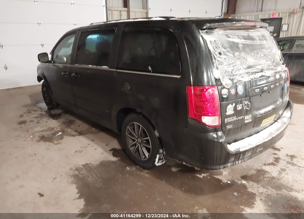 2017 DODGE GRAND CARAVAN VIN: 2C4RDGCG5HR600379