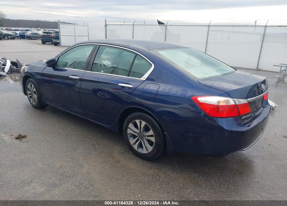 2015 HONDA ACCORD LX VIN: 1HGCR2F38FA261705