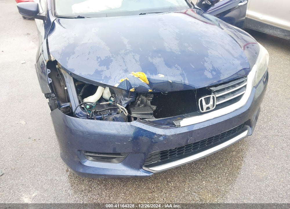 2015 HONDA ACCORD LX VIN: 1HGCR2F38FA261705