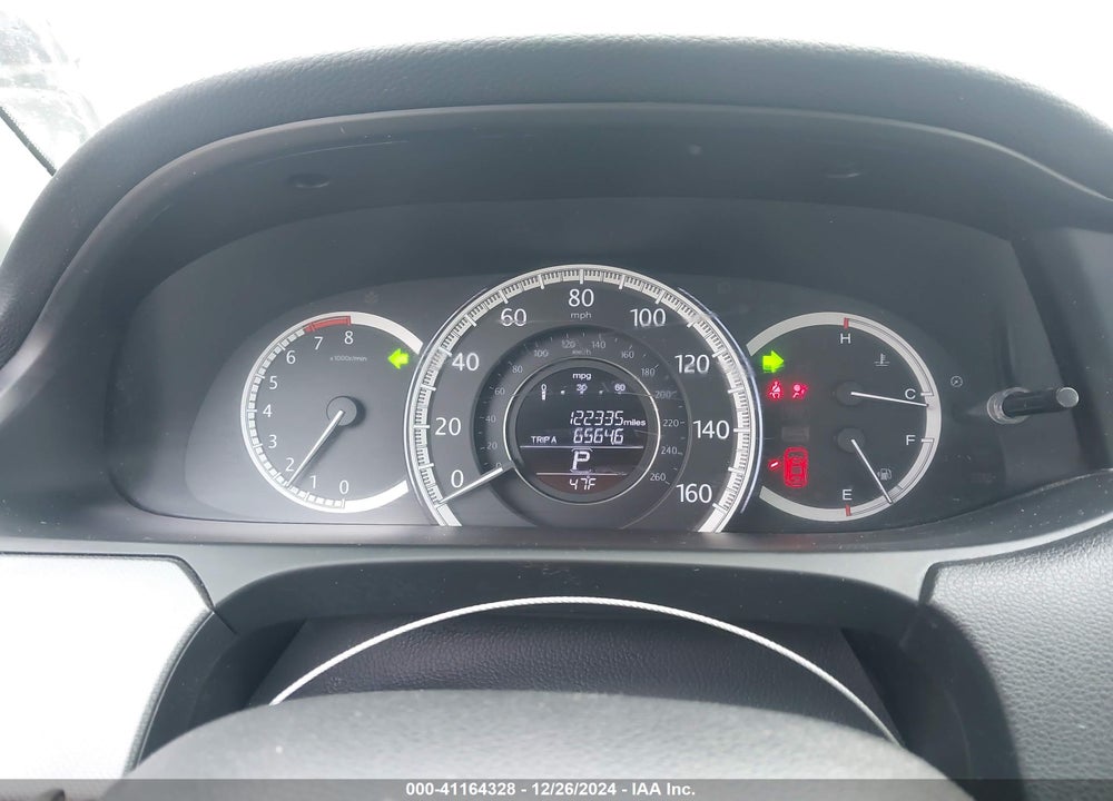 2015 HONDA ACCORD LX VIN: 1HGCR2F38FA261705