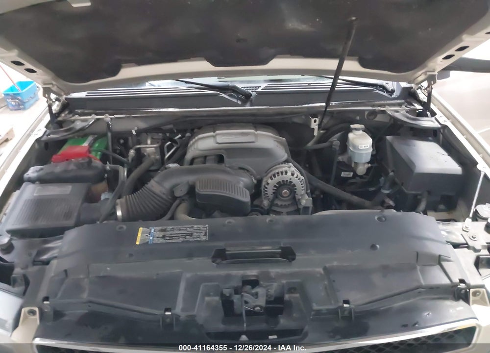 2010 CHEVROLET SUBURBAN 1500 VIN: 1GNUKJE34AR240872