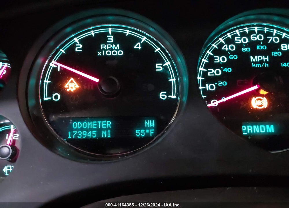 2010 CHEVROLET SUBURBAN 1500 VIN: 1GNUKJE34AR240872