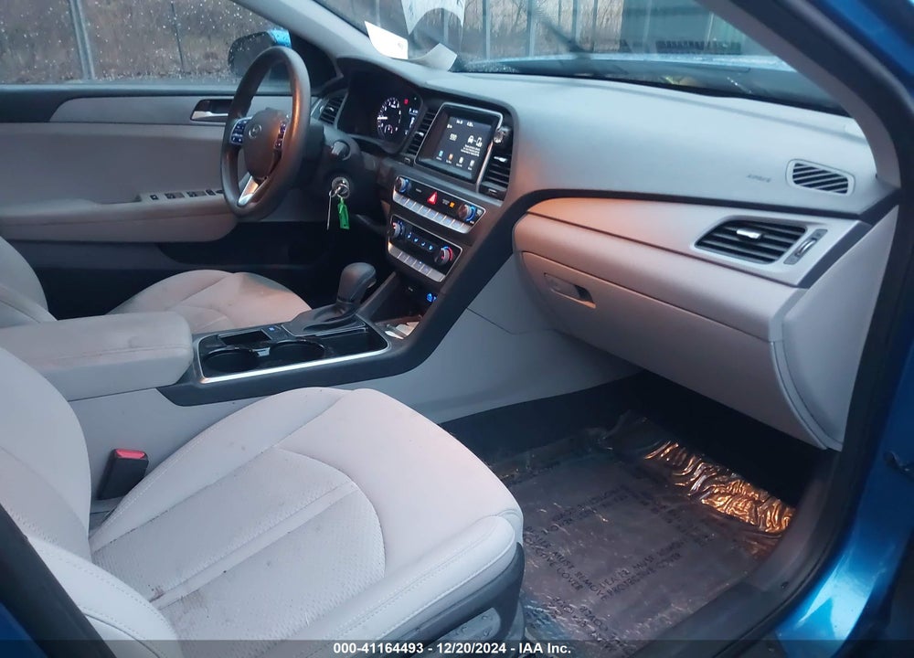 2019 HYUNDAI SONATA VIN: 5NPE24AFXKH783845