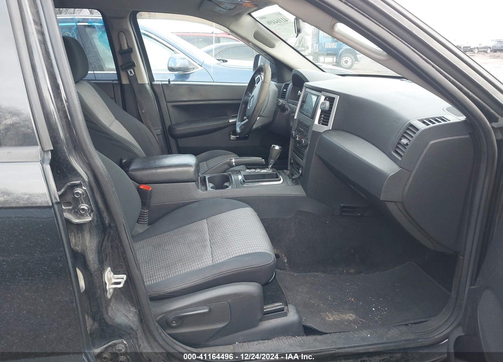 2010 JEEP GRAND CHEROKEE LAREDO VIN: 1J4PR4GK5AC147573