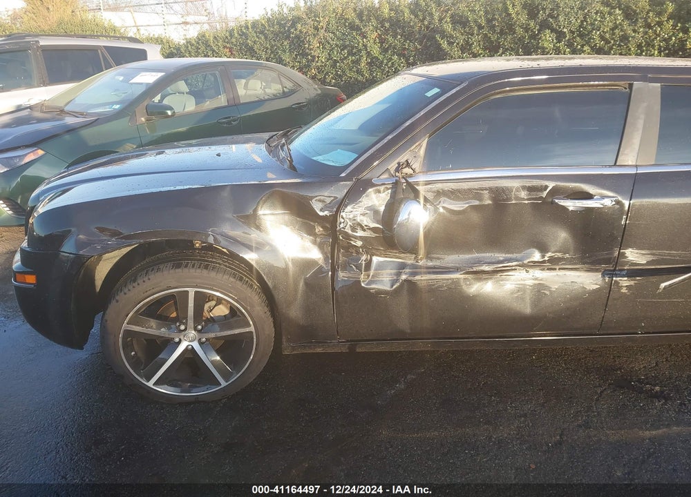2010 CHRYSLER 300 TOURING/SIGNATURE SERIES/EXECUTIVE SERIES VIN: 2C3CA5CV3AH327265
