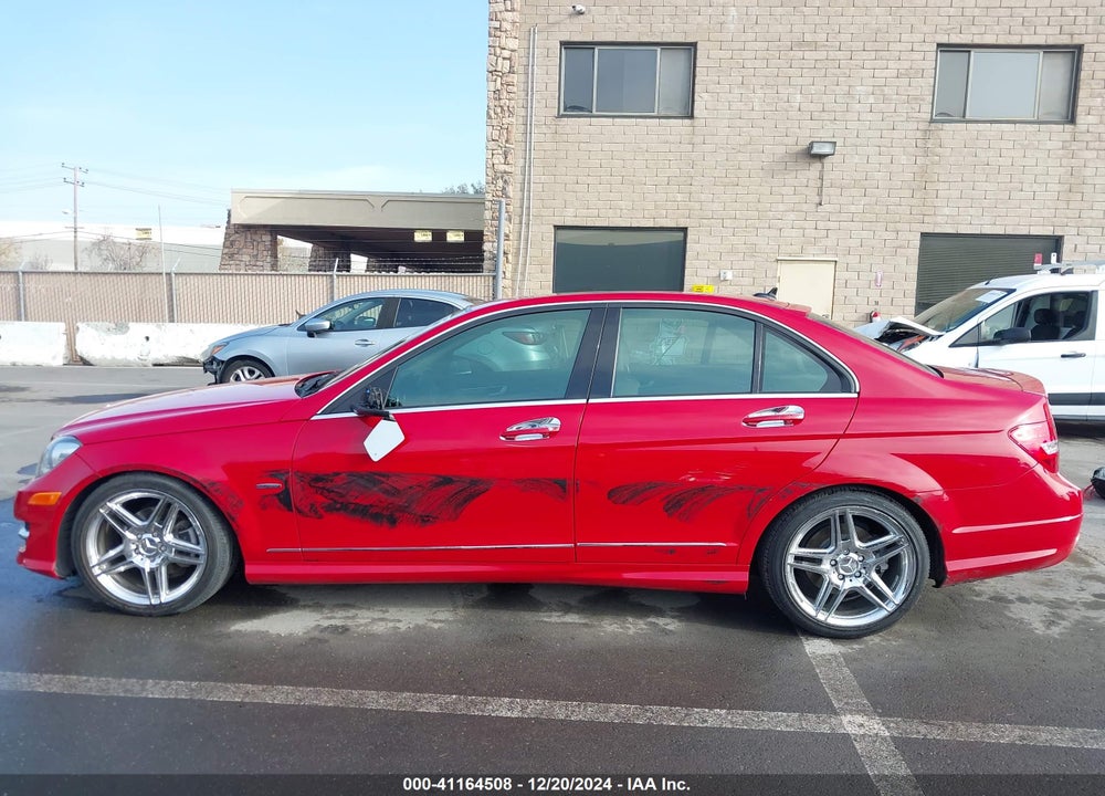 2012 MERCEDES-BENZ C 250 LUXURY/SPORT VIN: WDDGF4HB9CR237747