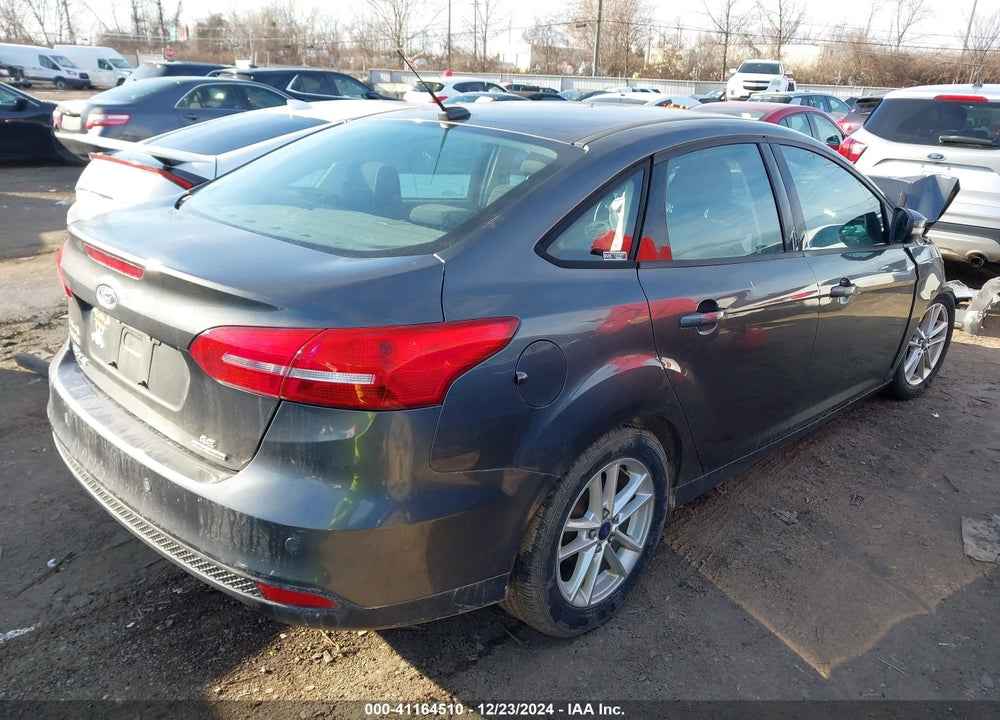 2015 FORD FOCUS SE VIN: 1FADP3F29FL383747