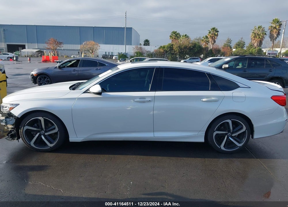 2018 HONDA ACCORD VIN: 1HGCV2F39JA017551