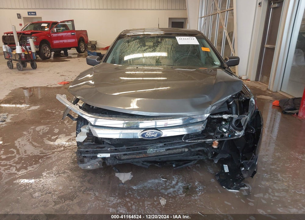2010 FORD FUSION VIN: 3FADP0L3XAR412520