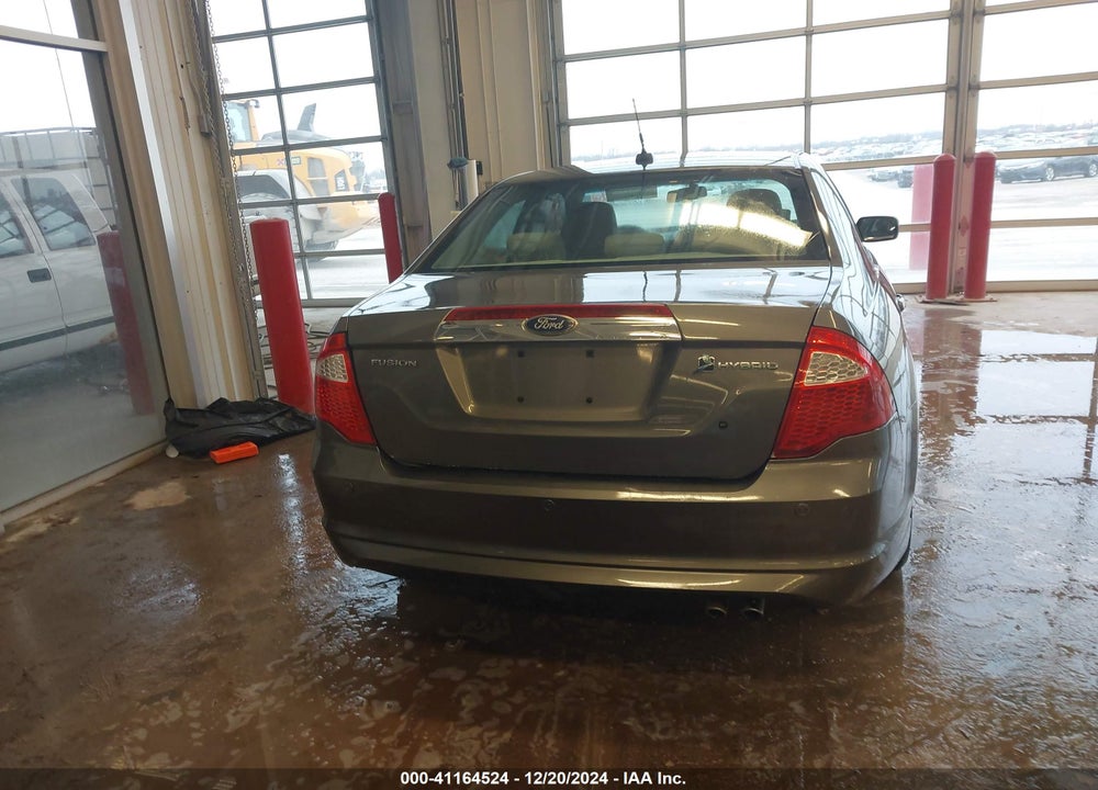 2010 FORD FUSION VIN: 3FADP0L3XAR412520