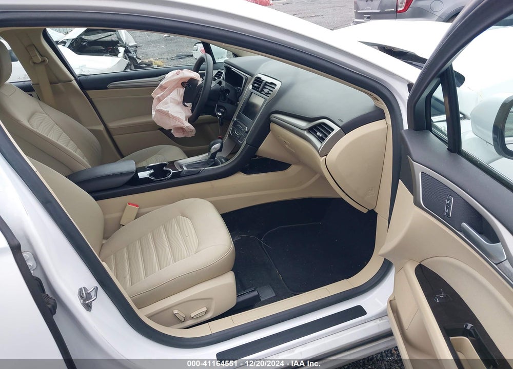 2016 FORD FUSION SE VIN: 3FA6P0H77GR210151
