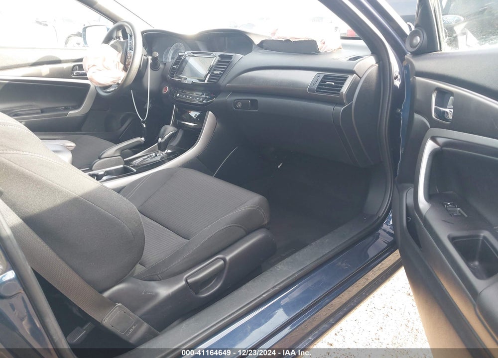2016 HONDA ACCORD VIN: 1HGCT1B71GA008327