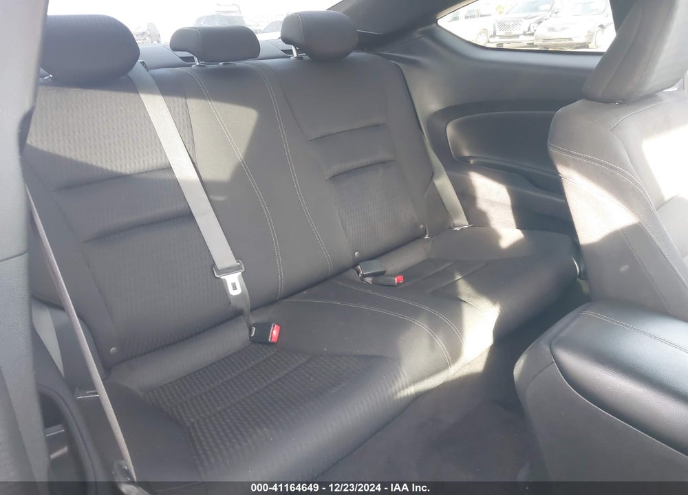 2016 HONDA ACCORD VIN: 1HGCT1B71GA008327
