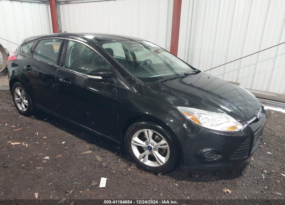 2014 FORD FOCUS SE VIN: 1FADP3K27EL458448