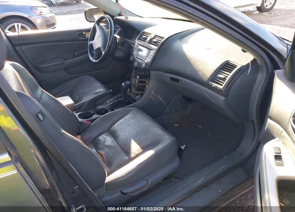 2007 HONDA ACCORD VIN: 1HGCM56887A012124