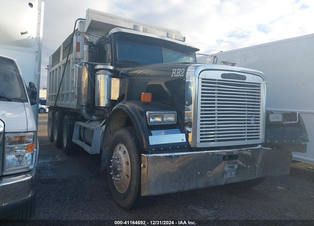 1996 FREIGHTLINER CONVENTIONAL FLD120 VIN: 1FV8F0Y93TH677705