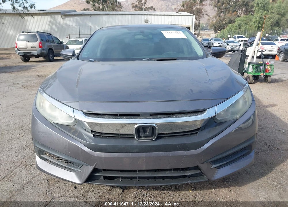 2016 HONDA CIVIC VIN: 19XFC2F58GE204319