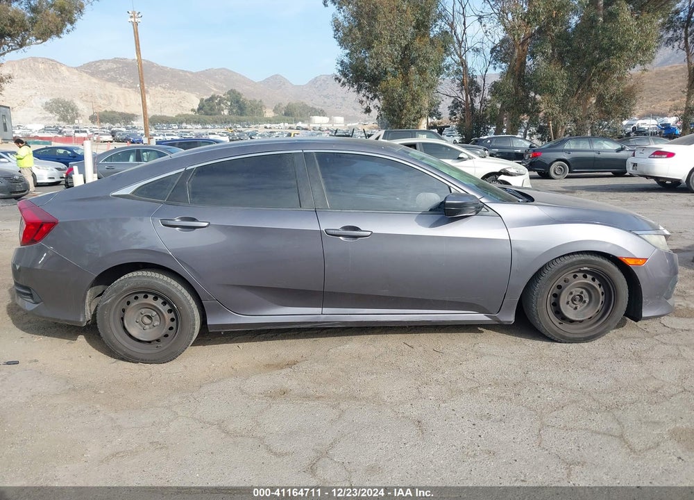 2016 HONDA CIVIC VIN: 19XFC2F58GE204319