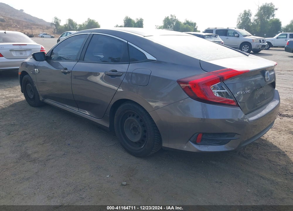 2016 HONDA CIVIC VIN: 19XFC2F58GE204319