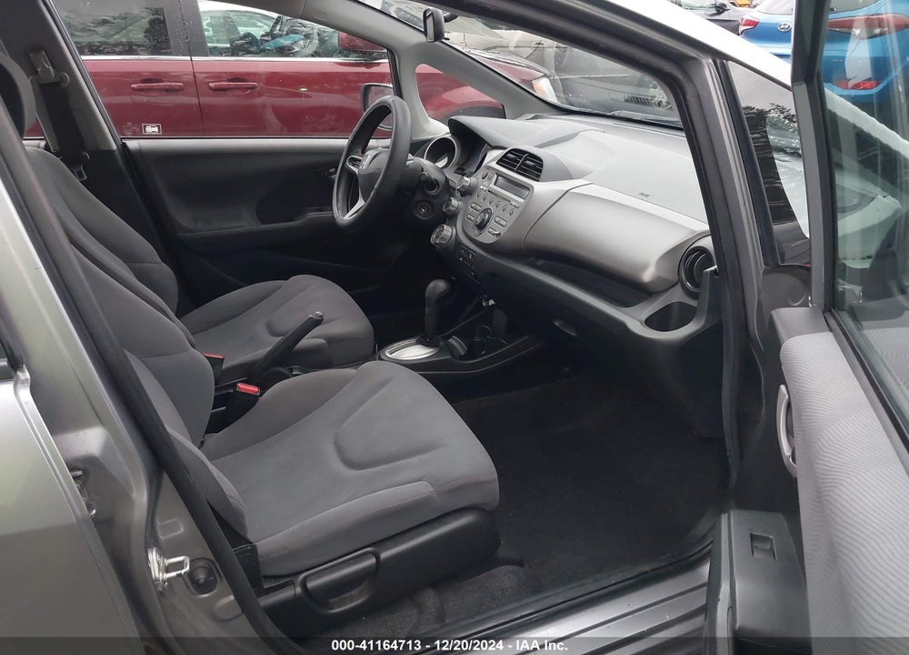 2009 HONDA FIT VIN: JHMGE88279S027829