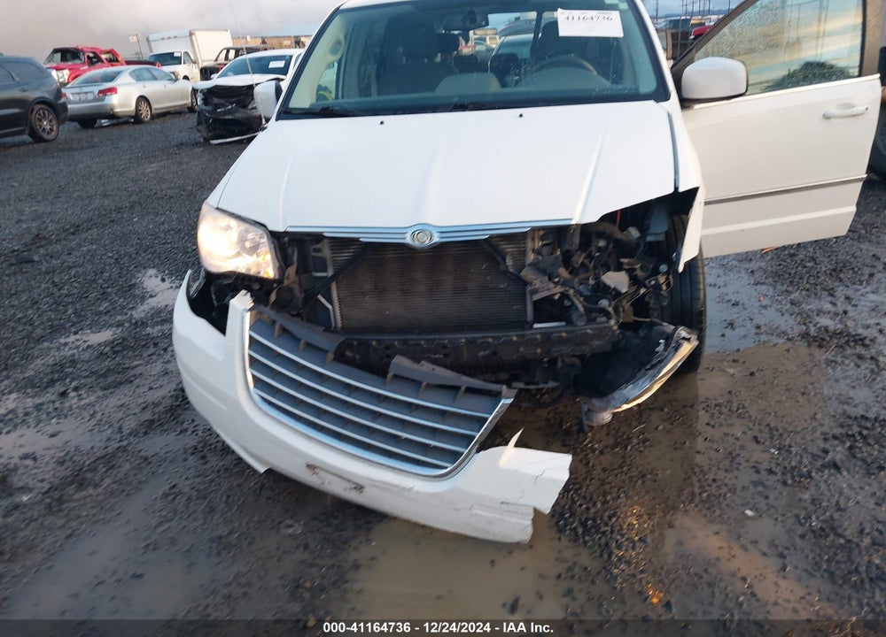 2010 CHRYSLER TOWN & COUNTRY TOURING VIN: 2A4RR5DX8AR136475