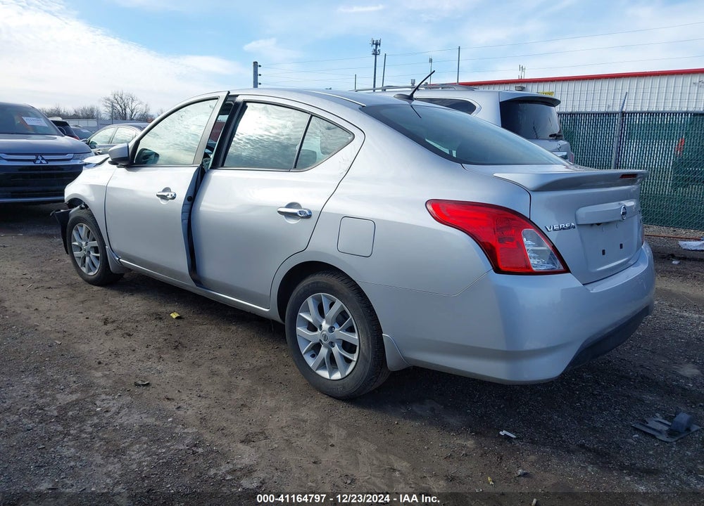 2019 NISSAN VERSA 1.6 SV VIN: 3N1CN7AP6KL819221