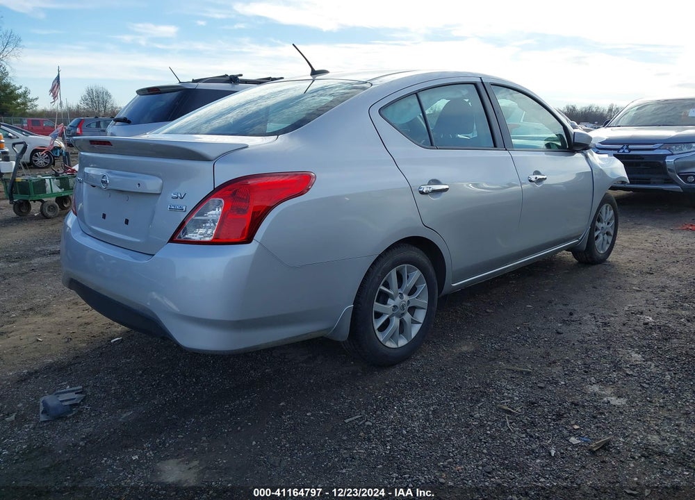 2019 NISSAN VERSA 1.6 SV VIN: 3N1CN7AP6KL819221