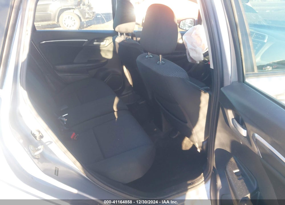 2019 HONDA FIT LX VIN: 3HGGK5H42KM702397