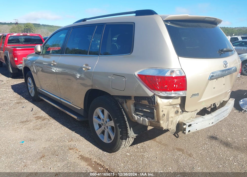 2013 TOYOTA HIGHLANDER BASE PLUS VIN: 5TDZA3EH8DS033044