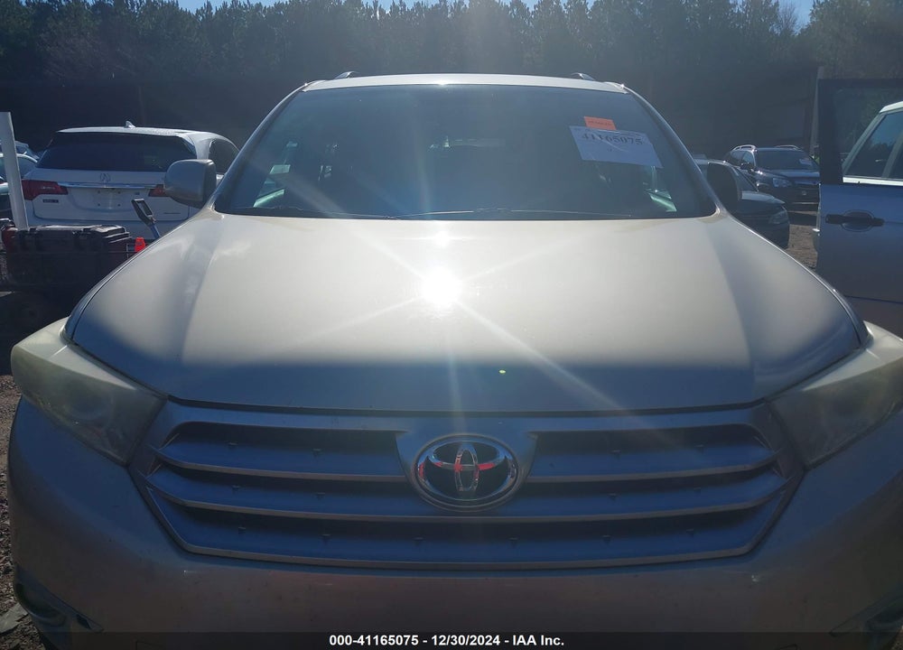 2013 TOYOTA HIGHLANDER BASE PLUS VIN: 5TDZA3EH8DS033044