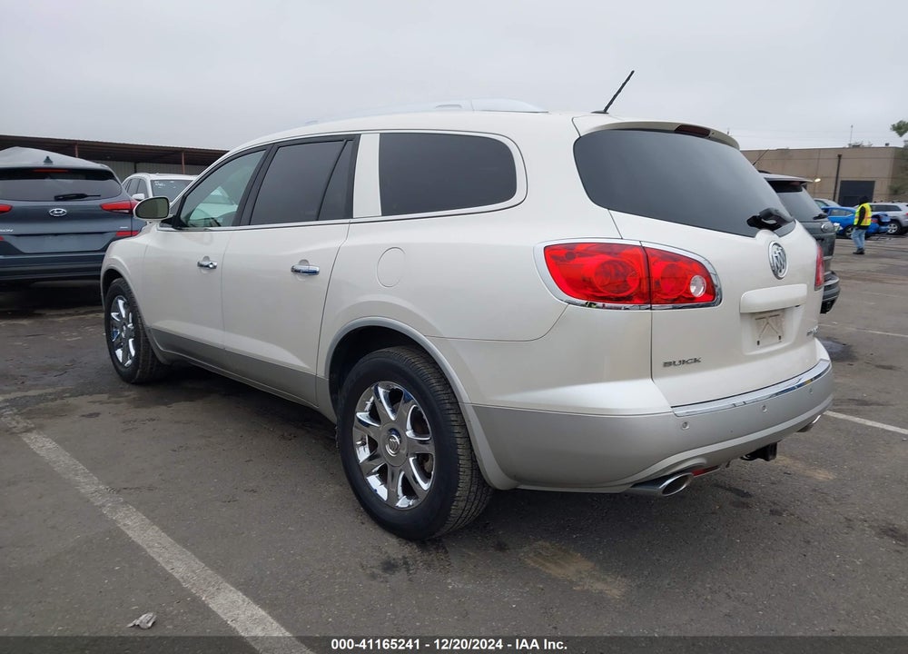 2008 BUICK ENCLAVE CXL VIN: 5GAEV23768J302105