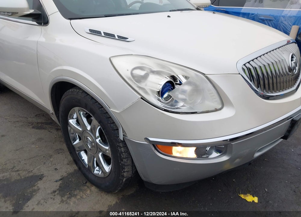 2008 BUICK ENCLAVE CXL VIN: 5GAEV23768J302105