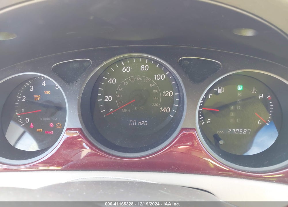 2004 LEXUS ES 330 VIN: JTHBA30G040011654