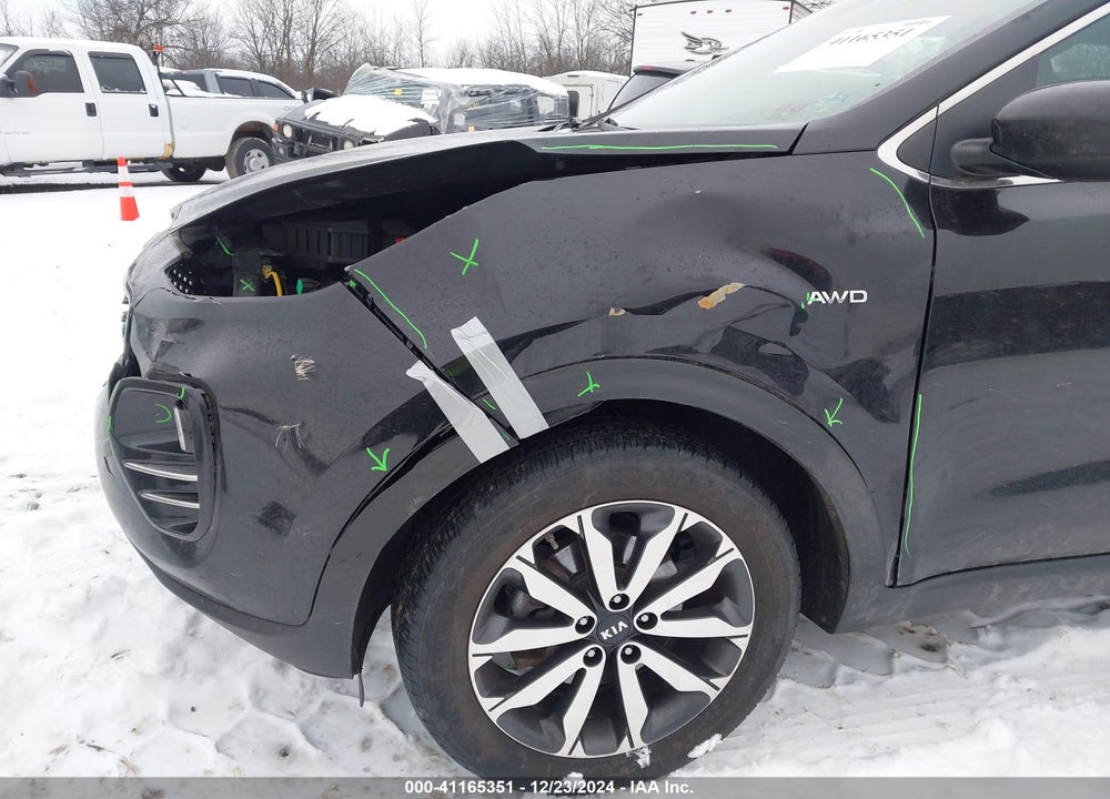2017 KIA SPORTAGE EX VIN: KNDPNCAC7H7135411