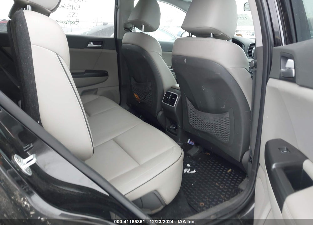 2017 KIA SPORTAGE EX VIN: KNDPNCAC7H7135411