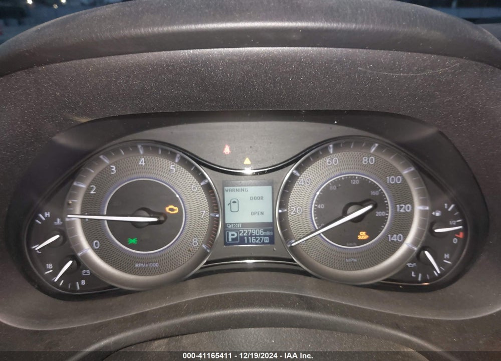 2015 INFINITI QX80 VIN: JN8AZ2NEXF9083245