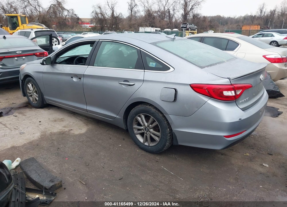 2015 HYUNDAI SONATA VIN: 5NPE24AF2FH240253