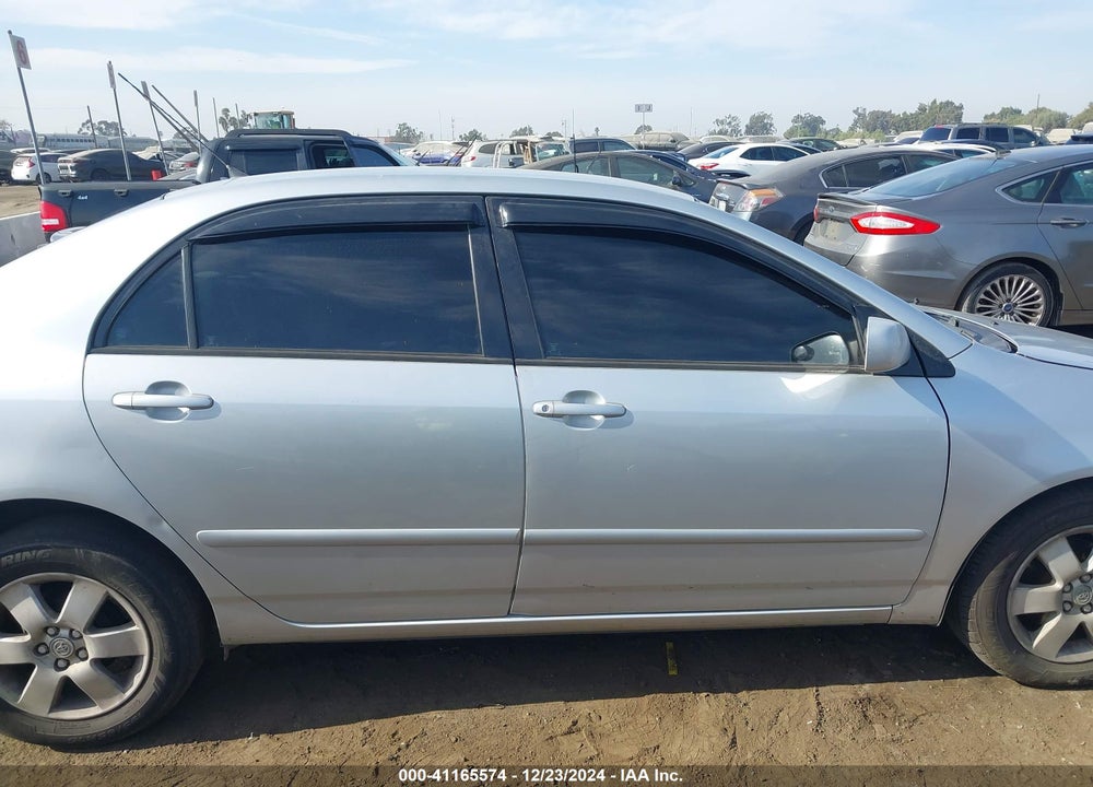 2005 TOYOTA COROLLA LE VIN: 1NXBR32E95Z460052