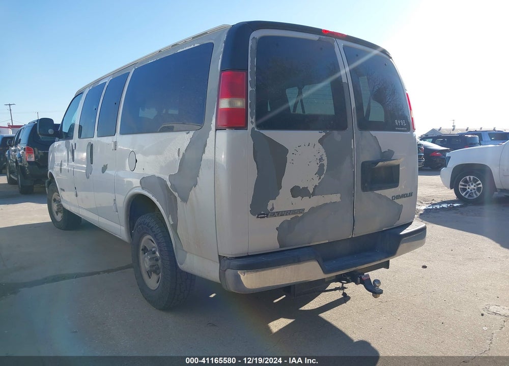 2005 CHEVROLET EXPRESS VIN: 1GAHG35U251234369