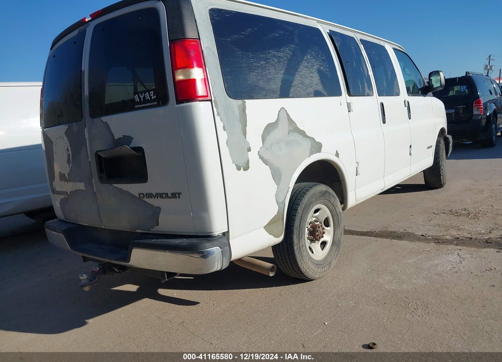 2005 CHEVROLET EXPRESS VIN: 1GAHG35U251234369