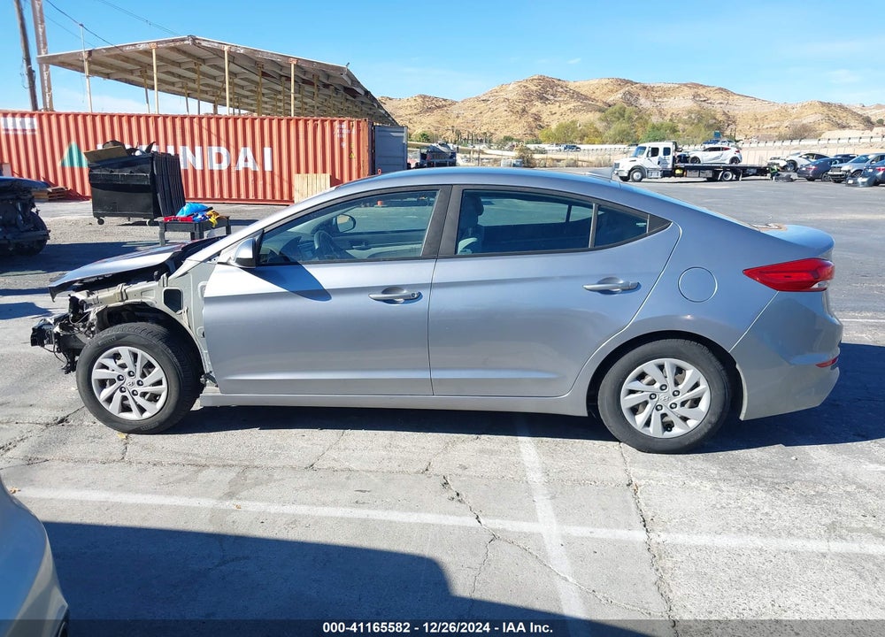 2017 HYUNDAI ELANTRA SE VIN: 5NPD74LF3HH092661