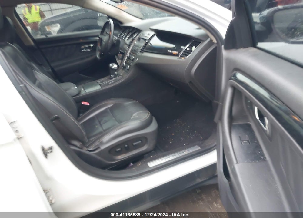 2010 FORD TAURUS VIN: 1FAHP2FW7AG134329
