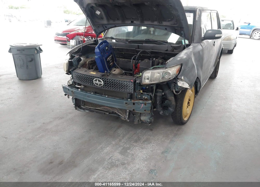 2009 SCION XB VIN: JTLKE50E391061177