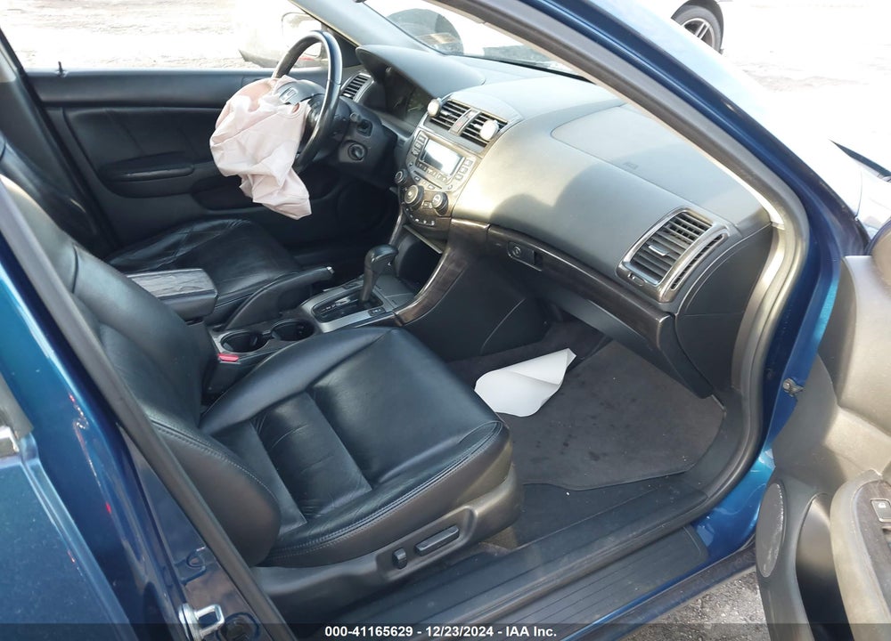 2006 HONDA ACCORD 3.0 EX VIN: 1HGCM66556A009322